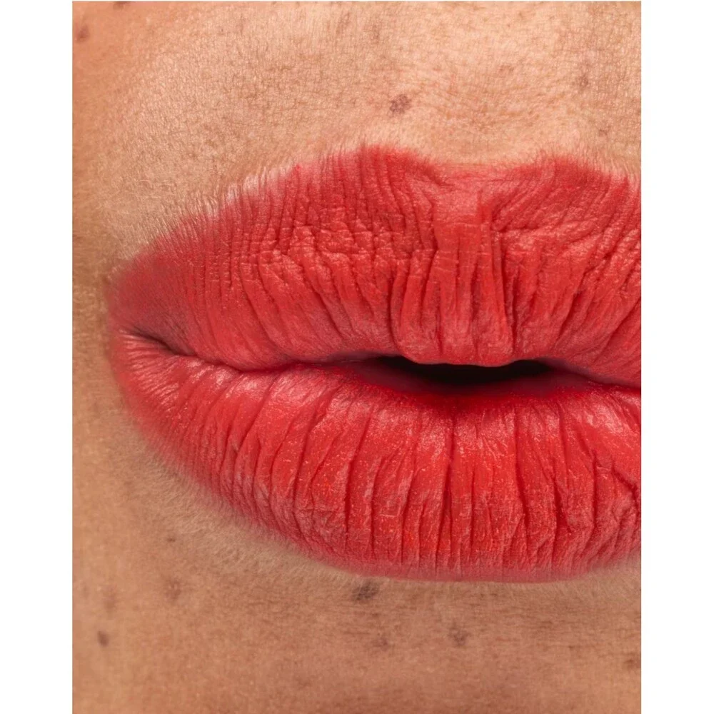 Glossier G Suit Strike Soft Touch Lipstick 6ml